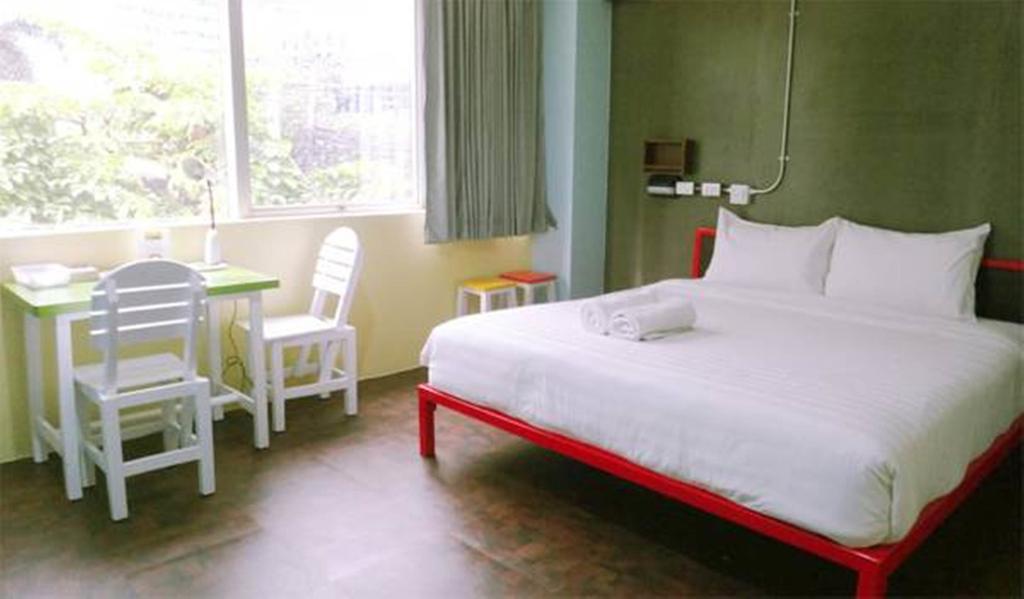 Saphaipae Hostel Bangkok Esterno foto