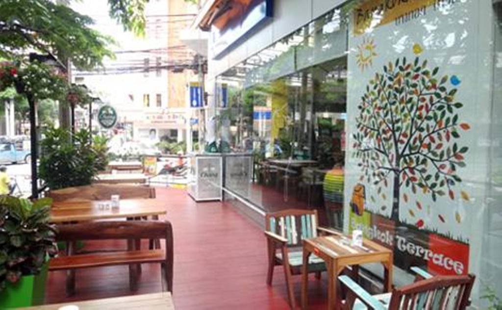 Saphaipae Hostel Bangkok Esterno foto